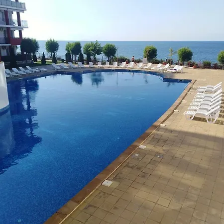 Noks 1st Line Sveti Vlas