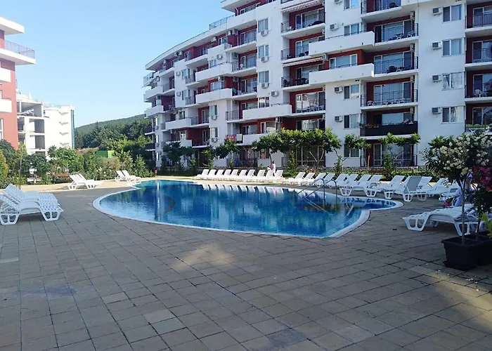 Noks 1st Line Apartment